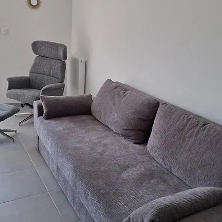 Apartment Proche Avec Balcon Et Parking Prive Cabourg