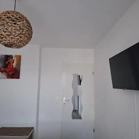 Apartmán Proche Avec Balcon Et Parking Prive - Fr-1-465-123
