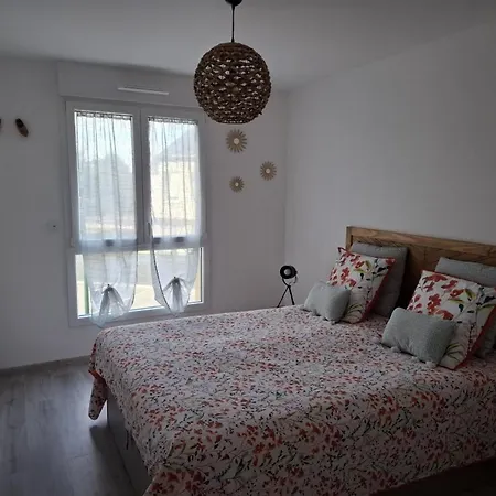 Apartment Proche Avec Balcon Et Parking Prive