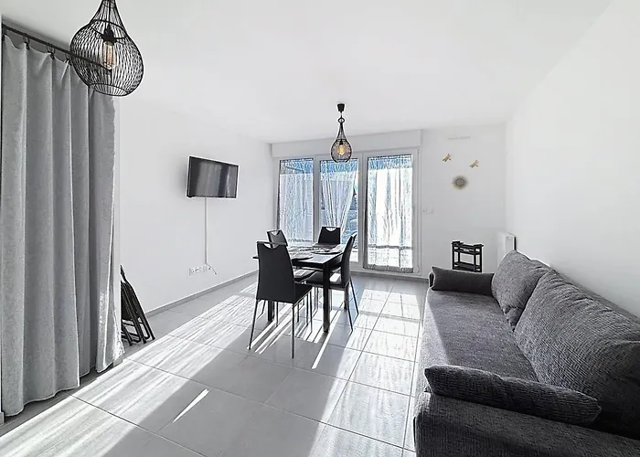 Proche Avec Balcon Et Parking Prive - Fr-1-465-123 Apartment Cabourg